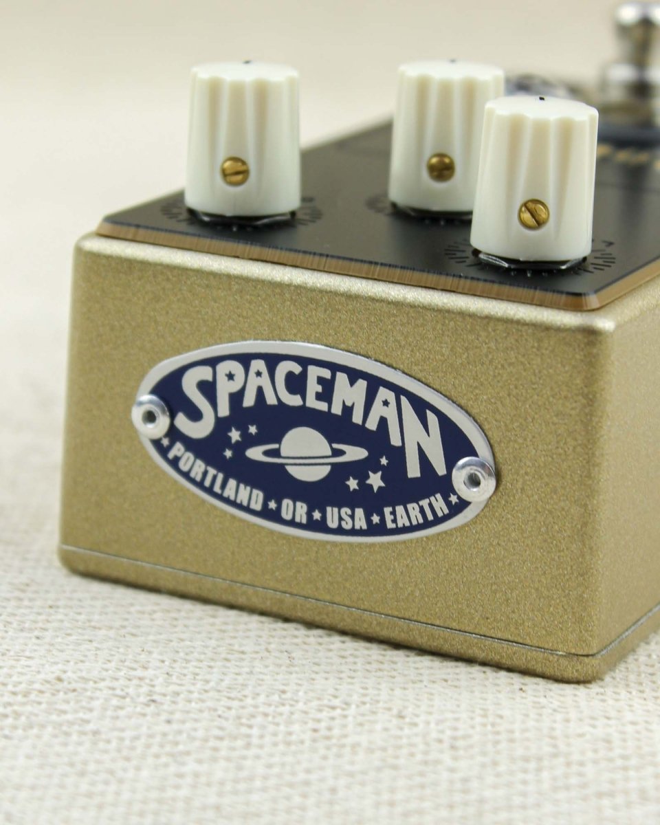 Spaceman Effects Charon Germanium-Silicon Hybrid Fuzz FX Pedal Gold - Pedal Jungle