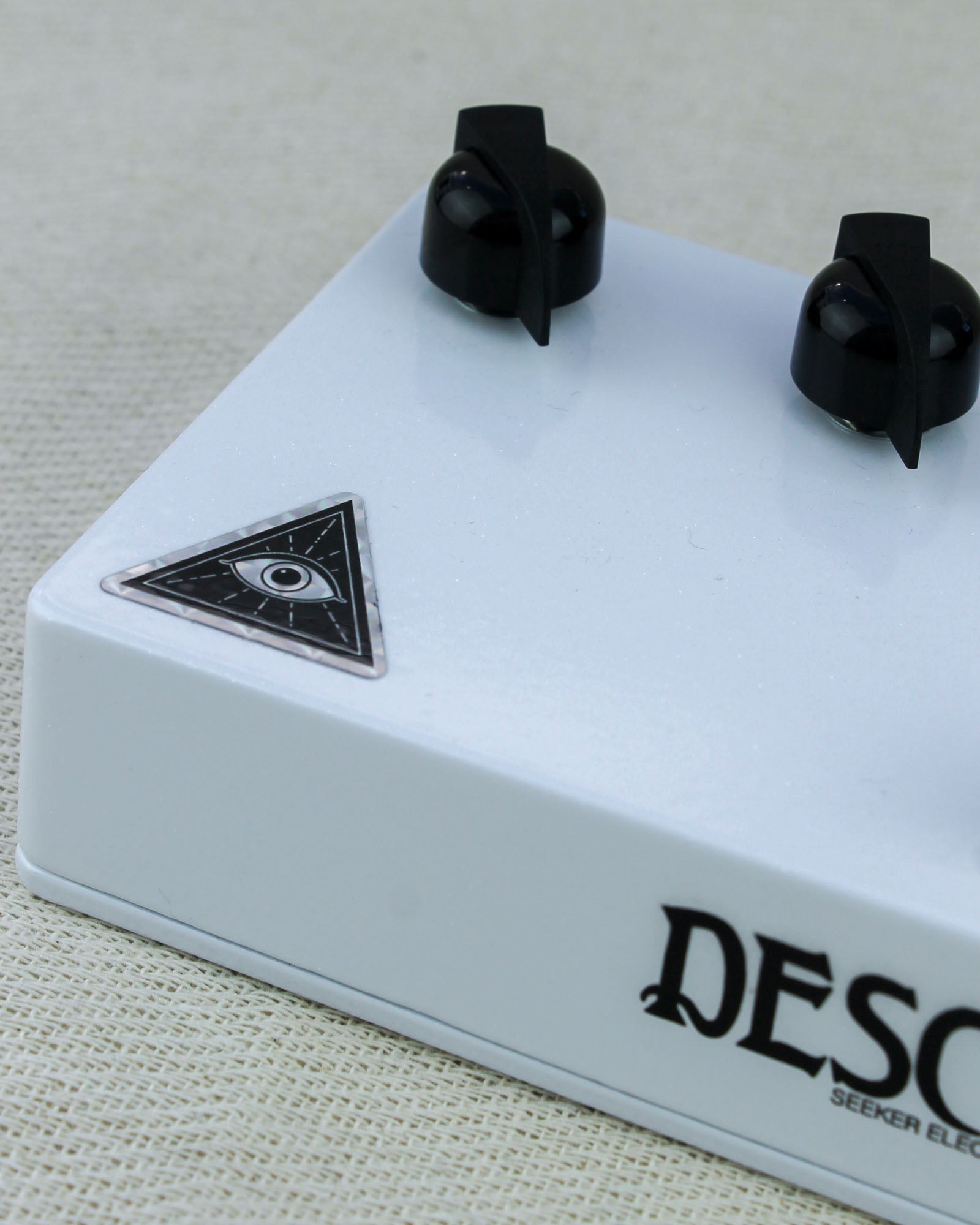 Seeker Electric Effects Descry Fuzz FX Pedal [UK Exclusive]