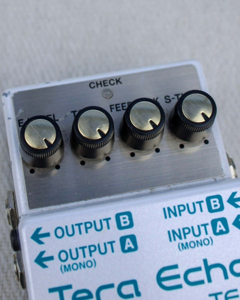 Boss TE - 2 Tera Echo FX Pedal [Used] - Pedal Jungle