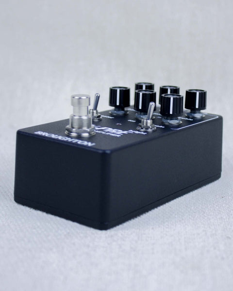 Broughton Audio SV - Pre JFET Bass Preamp FX Pedal [Used] - Pedal Jungle