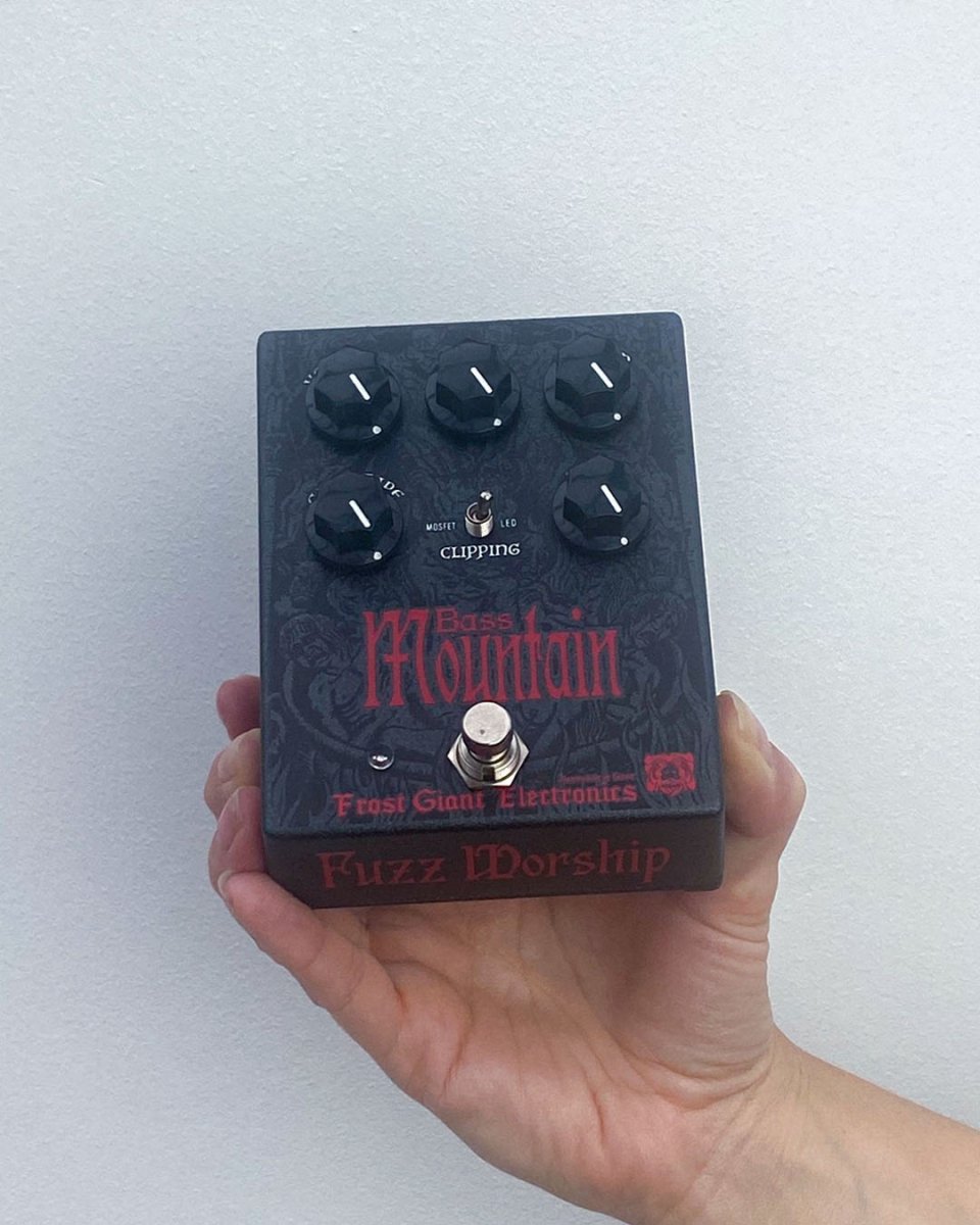 Frost Giant Electronics Bass Mountain Distortion FX Pedal - Pedal Jungle