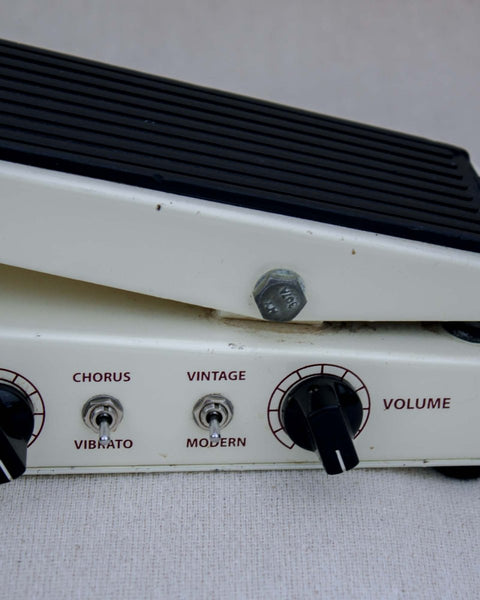 Fulltone Mini Deja Vibe MDV - 2 Univibe FX Pedal [Used] - Pedal Jungle