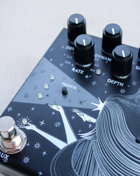 Old Blood Noise Endeavors Sunlight Stereo Modulated Reverb FX Pedal [Black] - Pedal Jungle