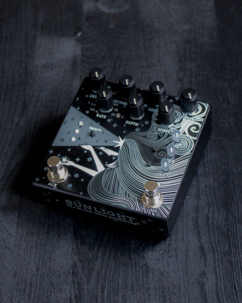 Old Blood Noise Endeavors Sunlight Stereo Modulated Reverb FX Pedal [Black] - Pedal Jungle