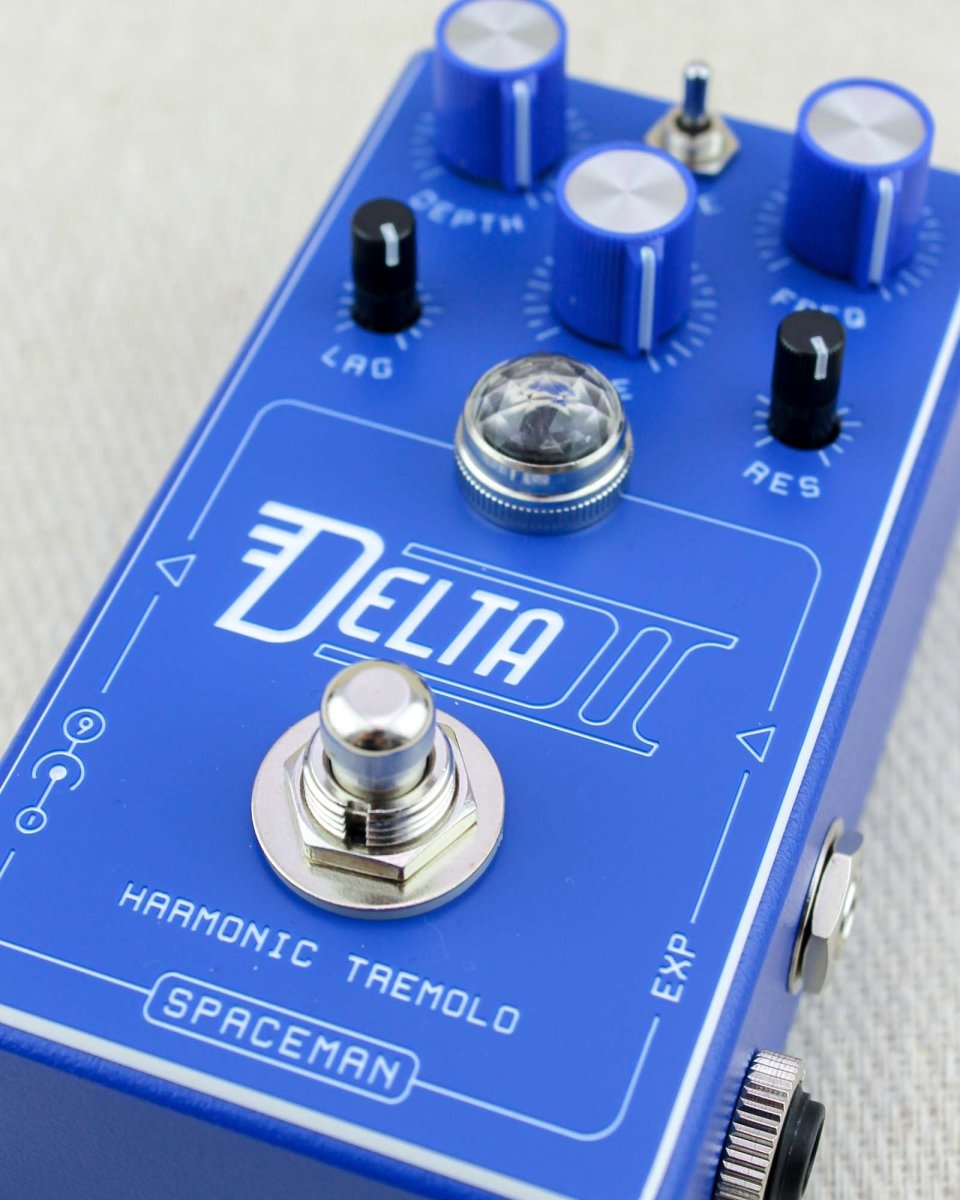 Spaceman Effects Delta II Harmonic Tremolo FX Pedal Blue [Used] - Pedal Jungle