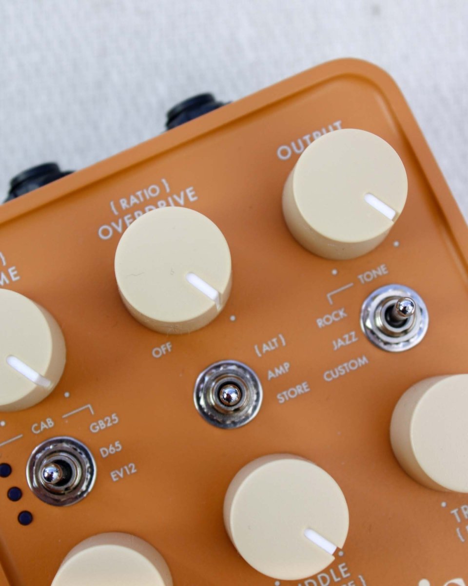Enigmatic '82 Overdrive Special Amp FX Pedal | Universal