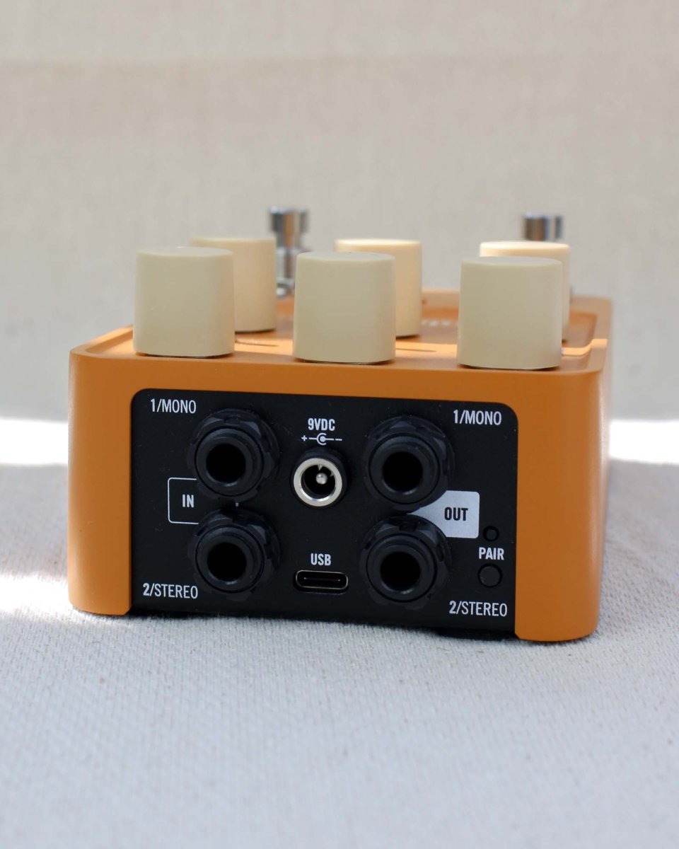 【ピンクの猫】Enigmatic 82 Overdrive 数量限定特価] UNIVERSAL AUDIO UAFX Enigmatic '82 Overdrive